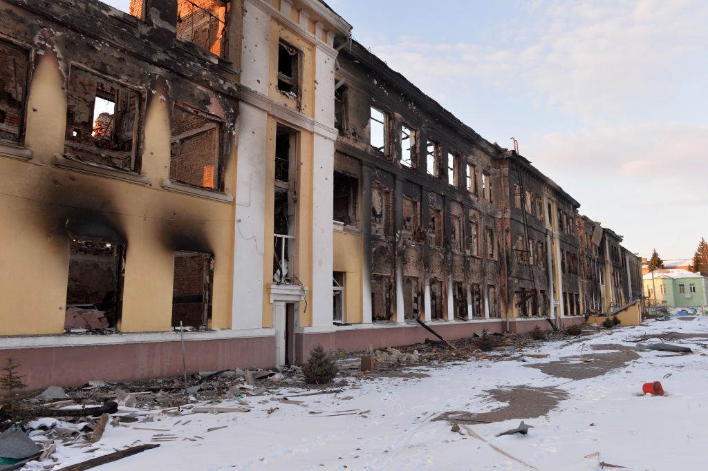 Mariupol, Harkov, Nikolaiev și Sumî, distruse de armata rusă. Zelenski transmite mesaje de îmbărbătare pentru populație