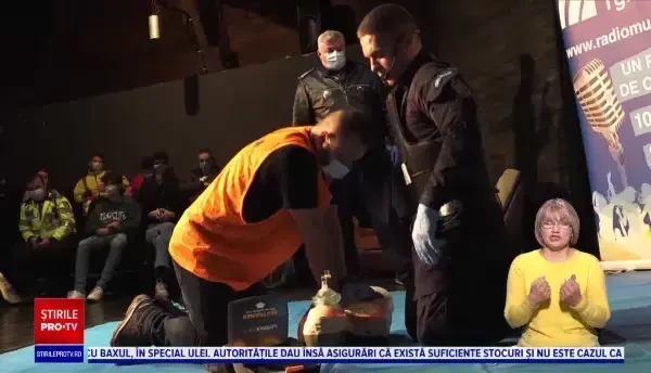 Polițiștii din Târgu Mureș urmează cursuri de prim ajutor. Acestea durează șase luni