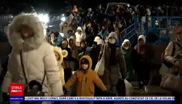 O familie formată din 12 persoane a fugit din calea războiului, pentru a doua oară. Cum i-au primit românii