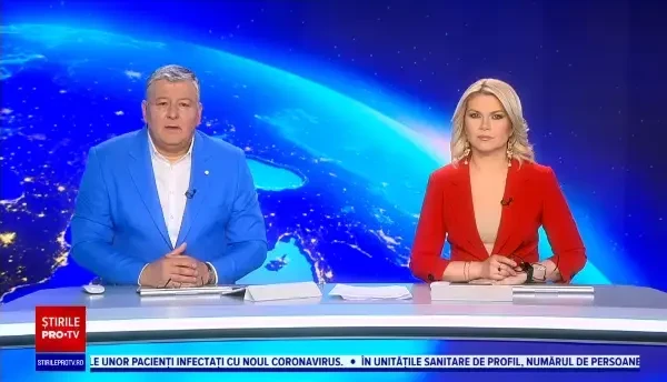 Un incendiu violent a izbucnit în Topoloveni. O casă a ars ca o torță