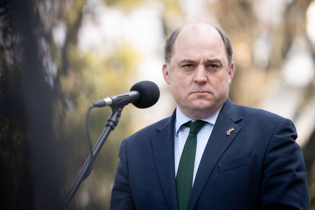 Ministrul britanic al Apărării crede că Putin va declara „război cu naziștii lumii”, de Ziua Victoriei