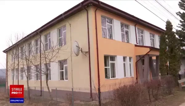 Probleme la programul de ajutor pentru școlile cu rată mare de abandon. 112 de unități de învățământ nu au fost acceptate