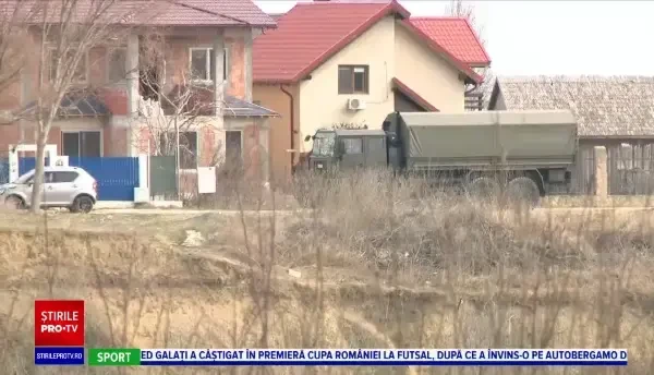 Militarul căruia i s-a furat arma în post la Constanța se uita la o slujbă religioasă pe telefon. Ce urmăresc anchetatorii