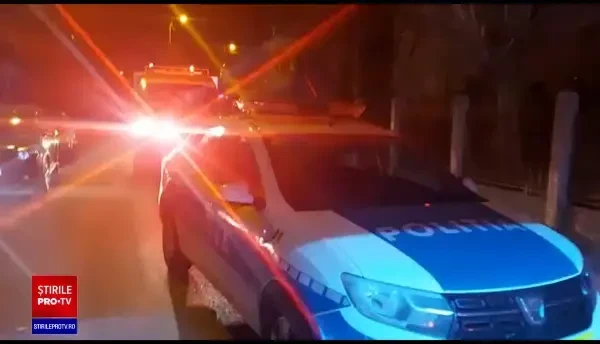 Momente de groază pentru doi soți. Au sărit pe geam pentru a scăpa din apartamentul cuprins de flăcări