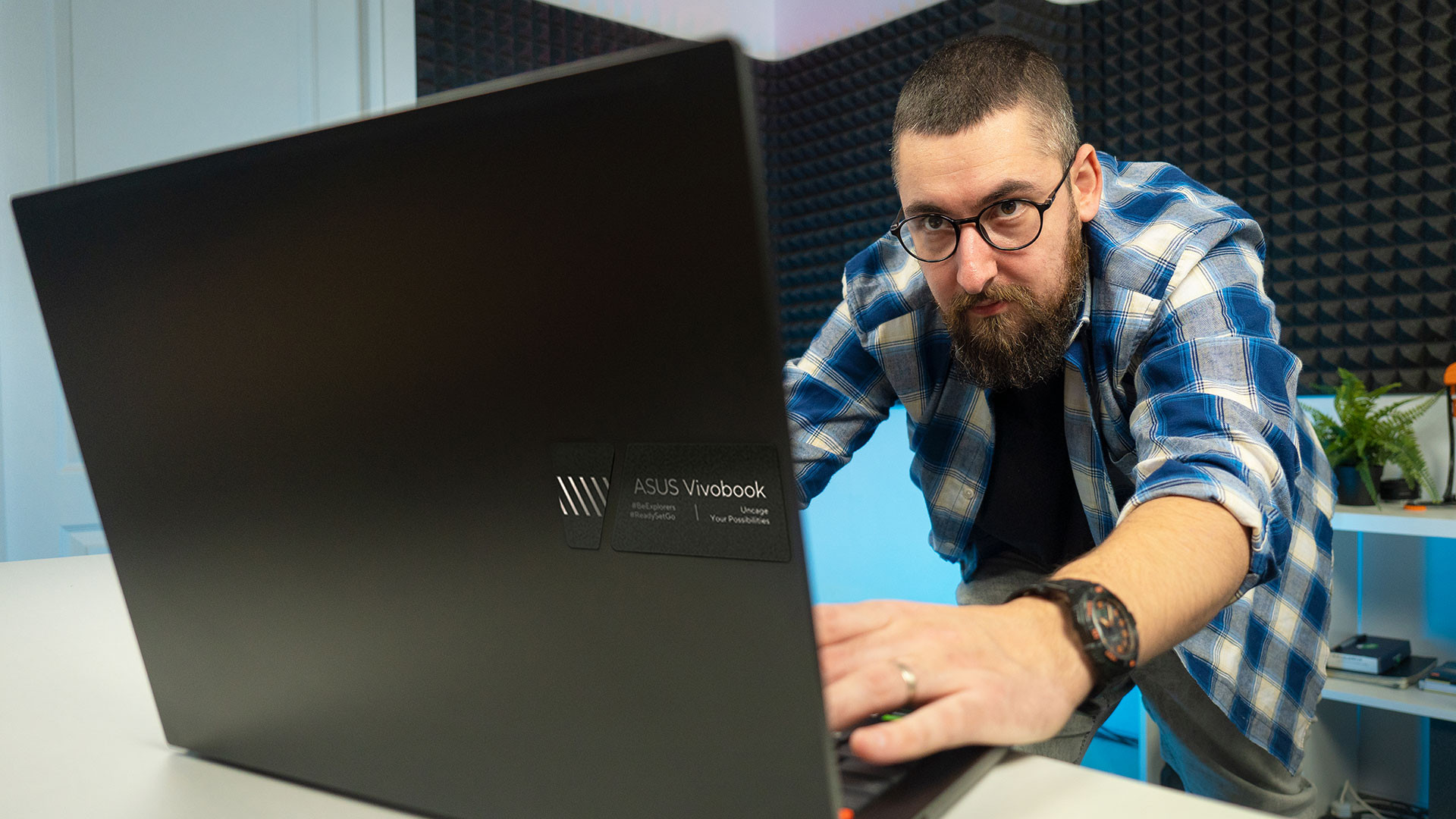 (P) Metoda de învățare sub formă de tutoriale video: interviu cu Gabriel Barna