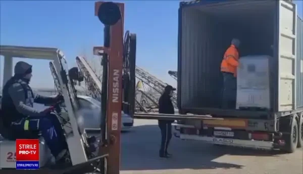 Mai multe camioane încarcate cu zeci de paleți cu apă au plecat spre orașe din Ucraina: ”Aș vrea să mulțumesc fiecărui român”