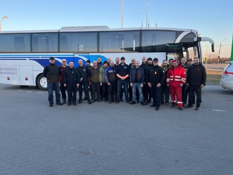 FOTO Prizonierii de război din Insula Șerpilor au fost eliberați. Prima imagine cu ei