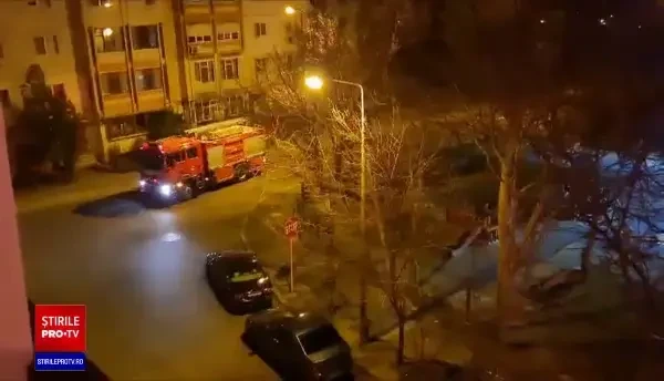 Două mașini cu același proprietar, incendiate în Galați. Polițiștii suspectează o răzbunare