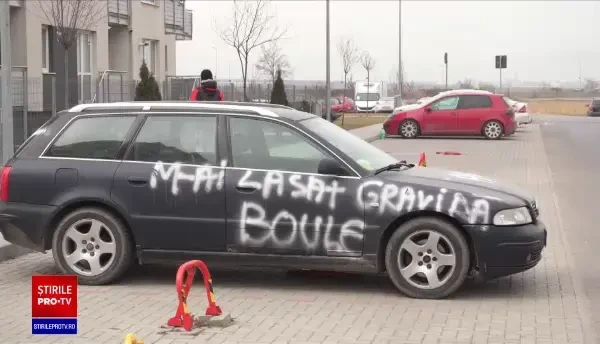 „M-ai lăsat gravidă”. Ce glumă i-au făcut câțiva tineri unui prieten, de ziua lui de naștere