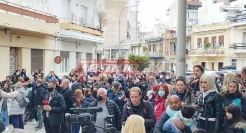 crima fetite grecia