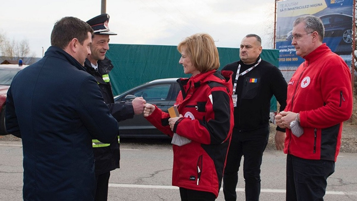 (P) SSG Security, alături de familia regală în vizitele din taberele de refugiați de la Iași