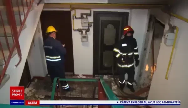 Explozie urmată de incendiu într-un bloc din Târgoviște. Unul dintre locatari, învinuit