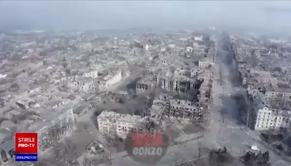 Irpinul a fost devastat sub potopul de bombe ruseşți. În Kiev, mașinile se strecoară printre minele antitanc puse pe șosea