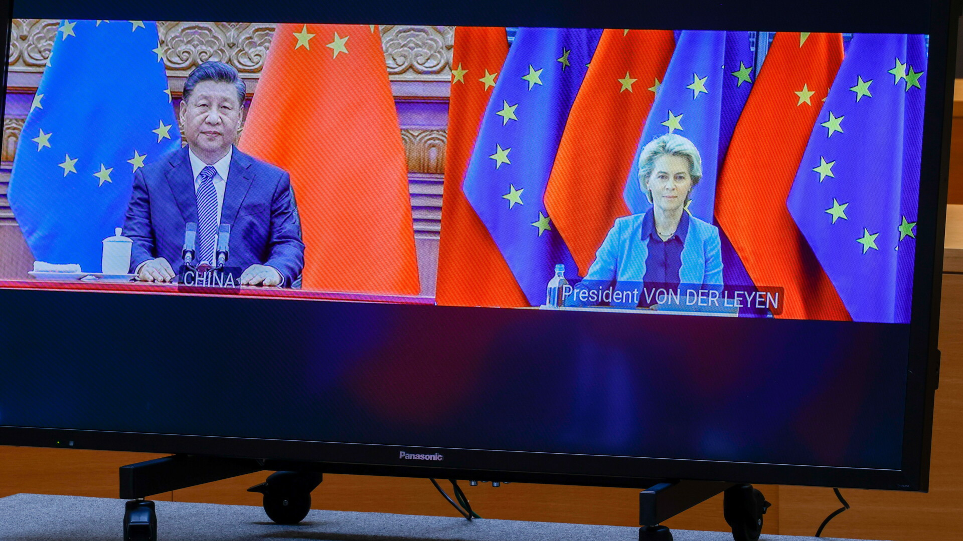 UE avertizează China că o susţinere a Rusiei ''îi va păta grav reputaţia''