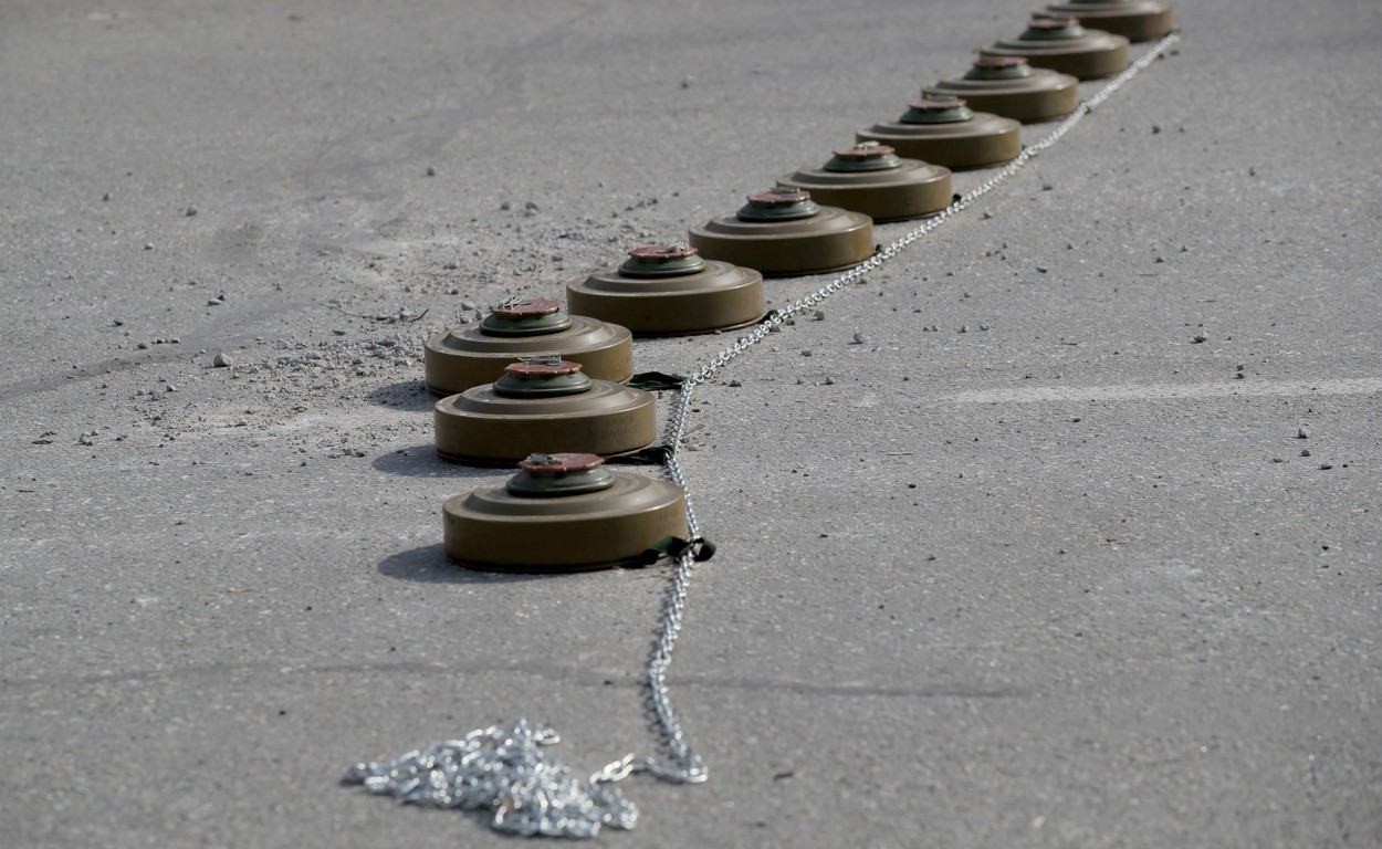 Human Rights Watch: Apar dovezi că Ucraina a folosit mine antipersonal interzise împotriva trupelor ruse