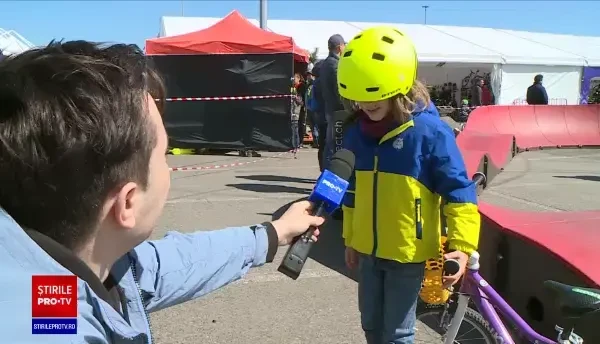 Românii încep să renunțe la mersul cu mașina la job. Mulți preferă să ocolească aglomerația pe bicicletă