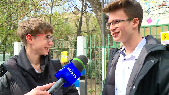 Dimineață cu emoții pentru elevii de clasa a VIII-a. A început simularea pentru Evaluarea Națională 2022