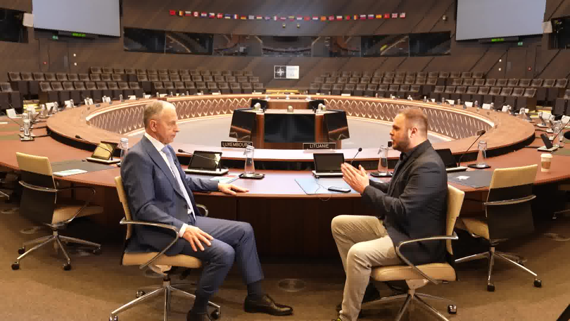 Mircea Geoana, Paul Angelescu