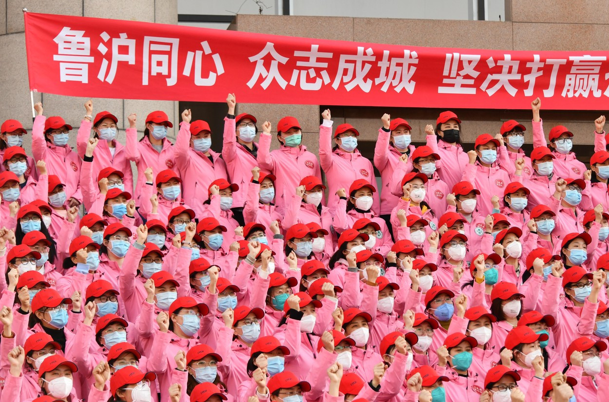 China a trimis armata în Shanghai, să lupte cu Covid-19. Lockdown pe termen nelimitat