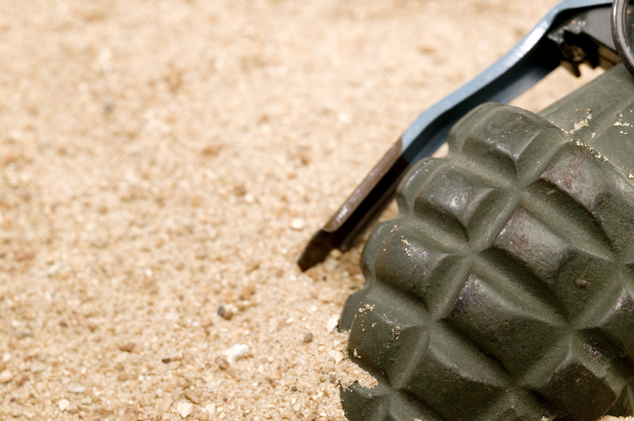 O grenadă a fost găsită pe plaja din Sfântu Gheorghe. Militarii au intervenit de urgență