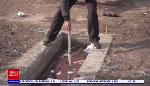 Un băiețel de 4 ani, scăpat de sub supravegherea părinților, a murit înecat într-un canal dintr-un sat din județul Brașov