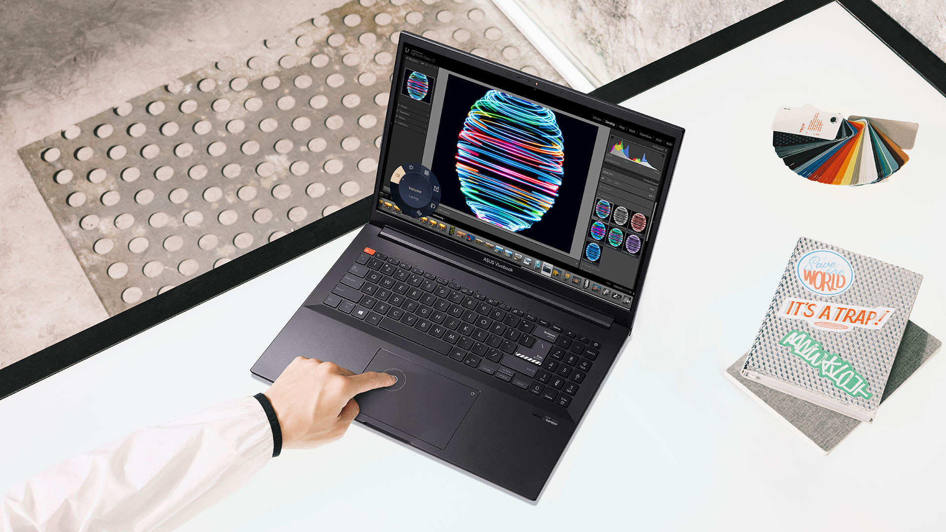 (P) La povești cu Jimmy sau cum ajunge un canal de YouTube la 1,5 milioane de urmăritori