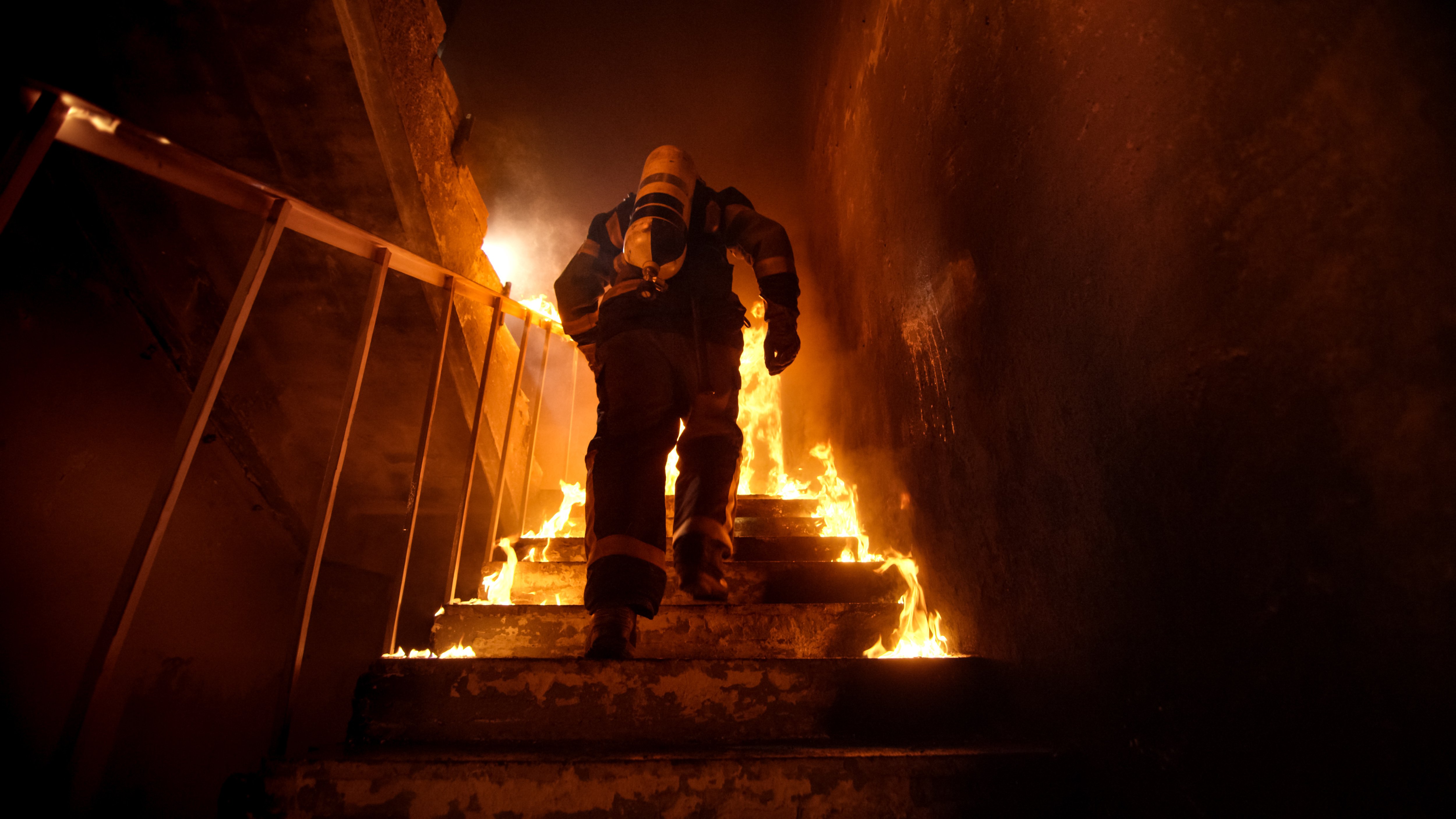 (P) Materialele incombustibile, singura soluție pentru o locuință sigură și rezistentă &icirc;n fața incendiilor