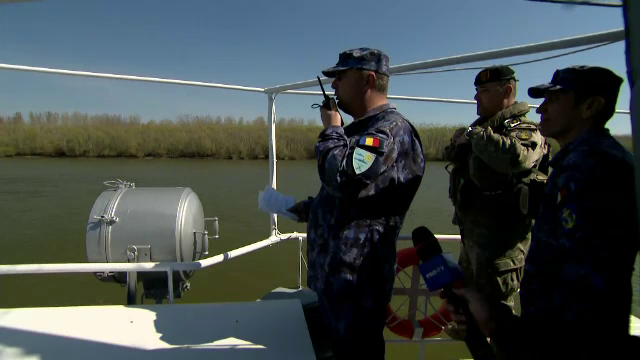 Exercițiu de luptă pe brațul Sfântul Gheorghe din Delta Dunării. Militarii au simulat un atac terestru și aerian