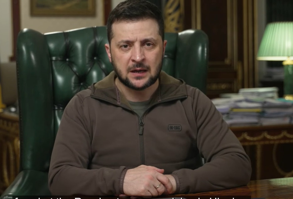 Volodimir Zelenski prelungeşte cu trei luni legea marţială şi perioada de mobilizare generală în Ucraina