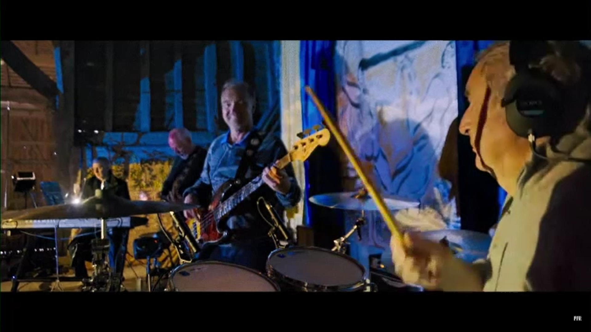 Pink Floyd a lansat melodia "Hey, Hey, Rise Up" în semn de susținere pentru poporul ucrainean