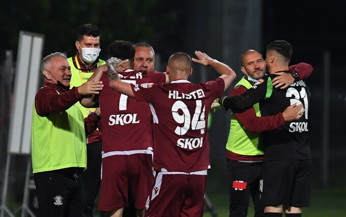 Rapid amenință cu ieșirea de pe teren la Arad, după derapajul xenofob al unui consilier USR