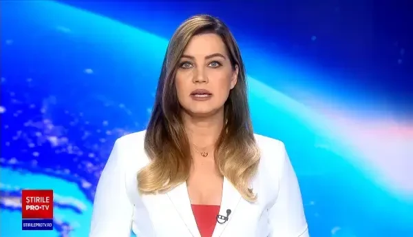 Accident grav în Dâmbovița. Un șofer a intrat cu viteză într-un stâlp de electricitate