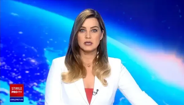 Accident violent în Timiș. Un bărbat a ajuns la spital, după ce mașina în care se afla a fost izbită frontal