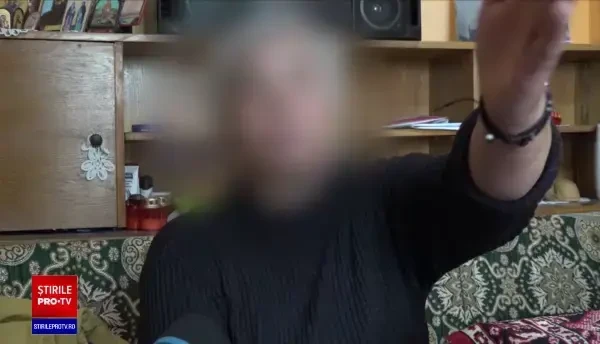 Primăria Iași, obligată să-i plătească daune unei femei care a fost atacată de 15 câini