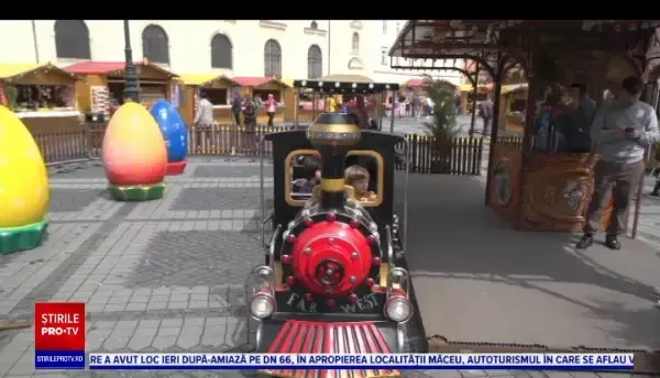 La Sibiu s-a deschis târgul de Paște. Organizator: "Avem 50 de căsuțe, de expozanți”