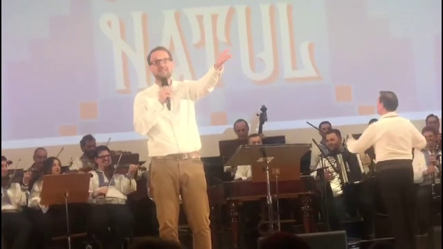 Fritz a cântat muzică populară pe scena Filarmonicii Banatului. Ce zice despre el fostul primar, mare iubitor de muzică