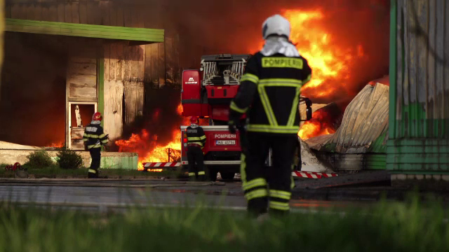 Ce au descoperit anchetatorii la fosta fabrică de țigări a lui Zaher Iskandarani. A fost deschis dosar penal