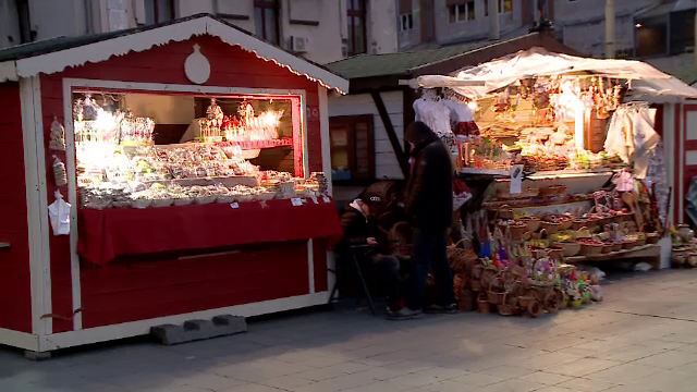Târg de Paște în Craiova. Vizitatorii sunt întâmpinați cu bunătăți din toată țara
