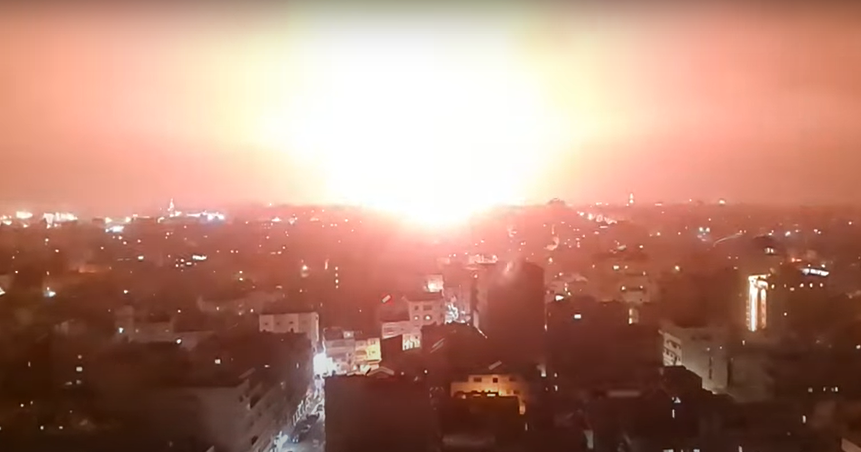 VIDEO: Armata israeliană a lansat un atac aerian asupra Fâșiei Gaza după ce Israel a fost lovit de rachete