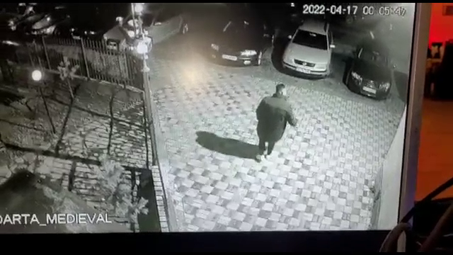 Un agent de pază al unui club din Botoșani, bătut cu cruzime de trei indivizi
