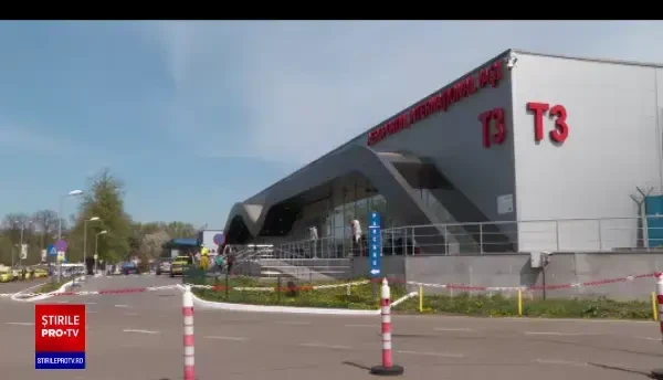 Ucrainenii și-au abandonat mașinile în parcările mai multor aeroporturi din România