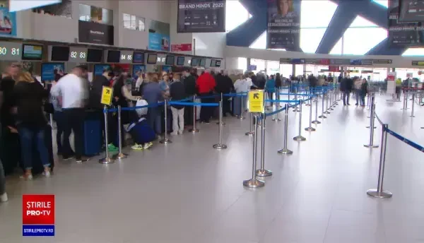 Cu bagajele făcute, sute de români sunt pregătiți să plece în vacanță, spre diferite destinații