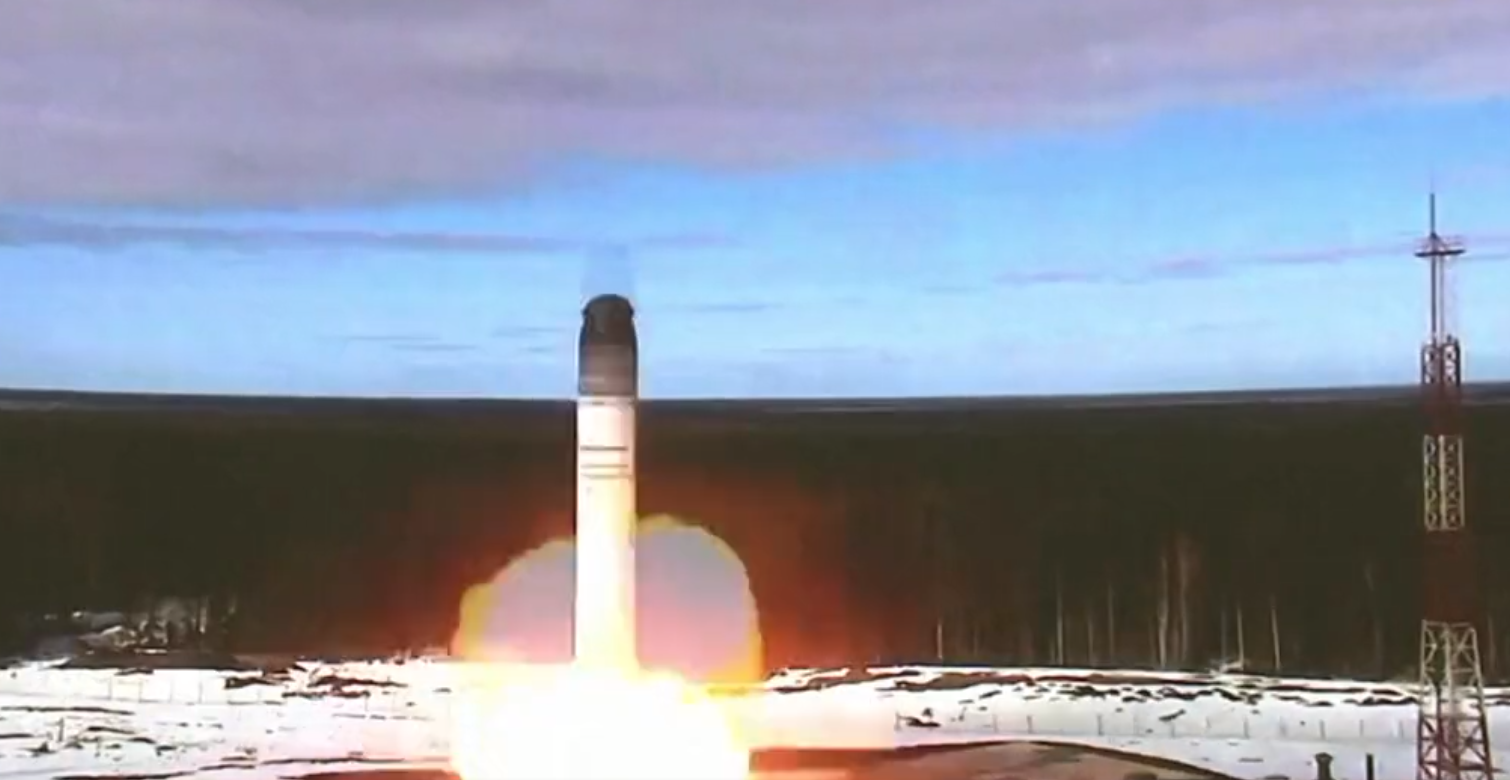 Rusia va pune în funcţiune aproximativ 50 de noi rachete nucleare Satan 2, care nu pot fi interceptate