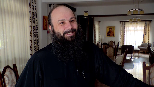 Preot rom&acirc;n: Ne-am făcut oameni de treabă