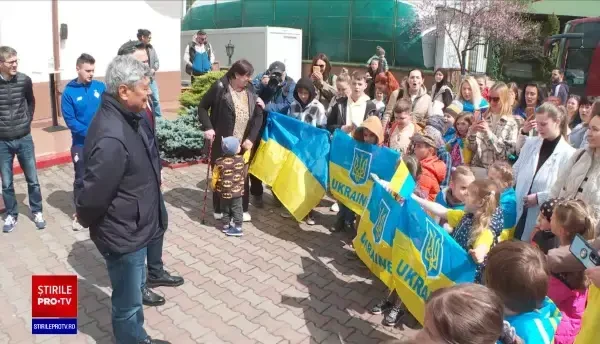 Dinamo Kiev a jucat un meci caritabil cu CFR Cluj. Copii ucraineni s-au întâlnit cu jucătorii ucraineni