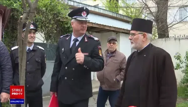 Mii de pompieri vor fi în apropierea bisericilor, în noaptea de Înviere