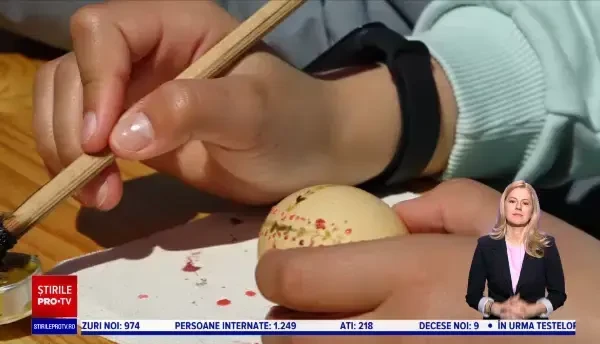 Încondeiatul ouălor cu ceară, obicei din străbuni, în Maramureș