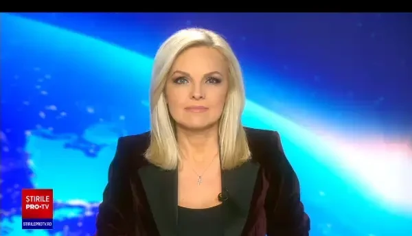 Lumina Sfântă de la Ierusalim a ajuns cu o aeronavă, pe Aeroportul Henri Coandă