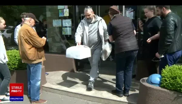 Românii au făcut cumpărături și în Sâmbăta Mare, chiar înainte de ziua de Paște