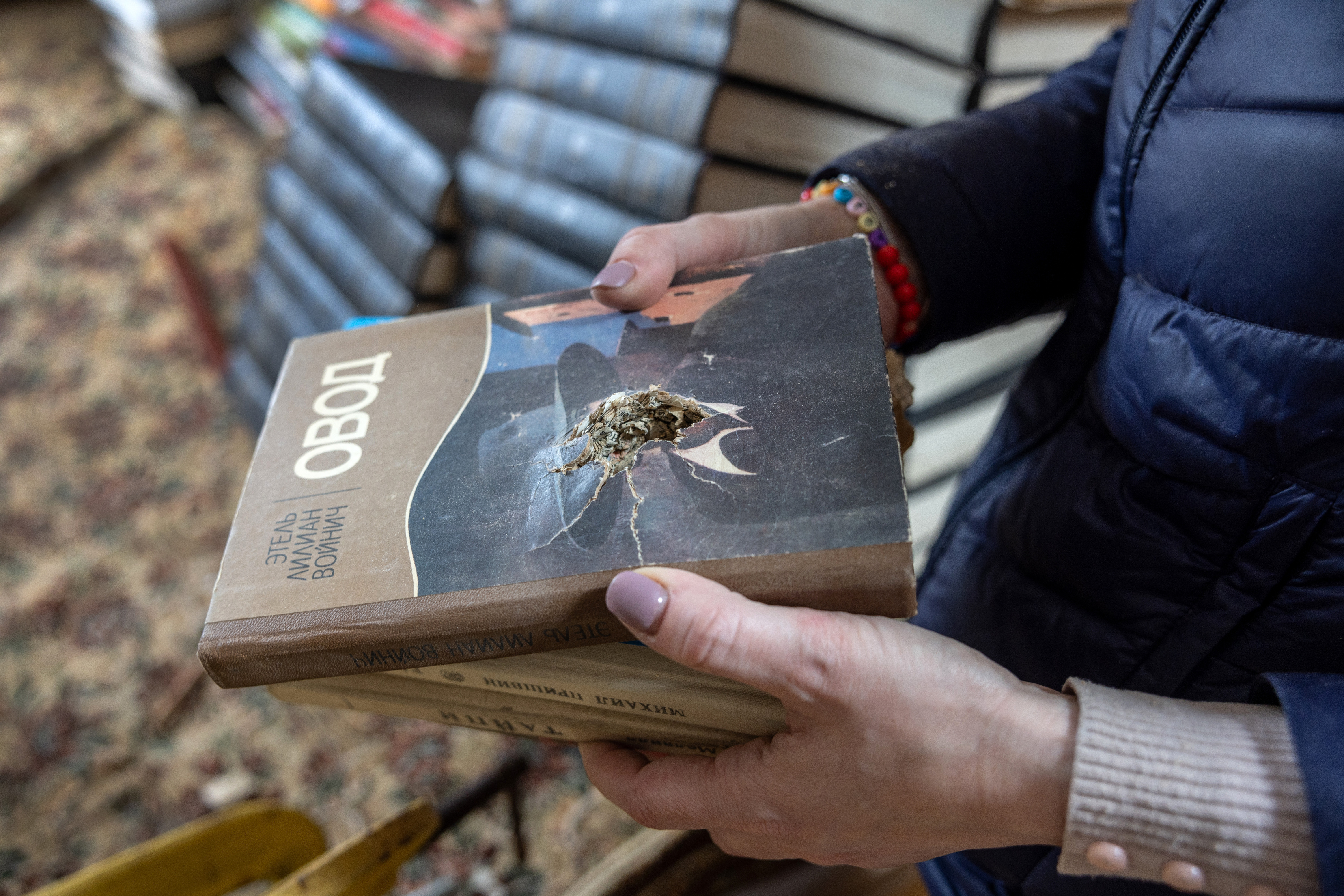 Un librar din Lviv salvează cărţi pentru copii, ameninţate de război